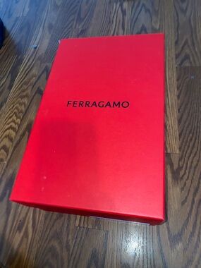 Ferragamo empty shoe box